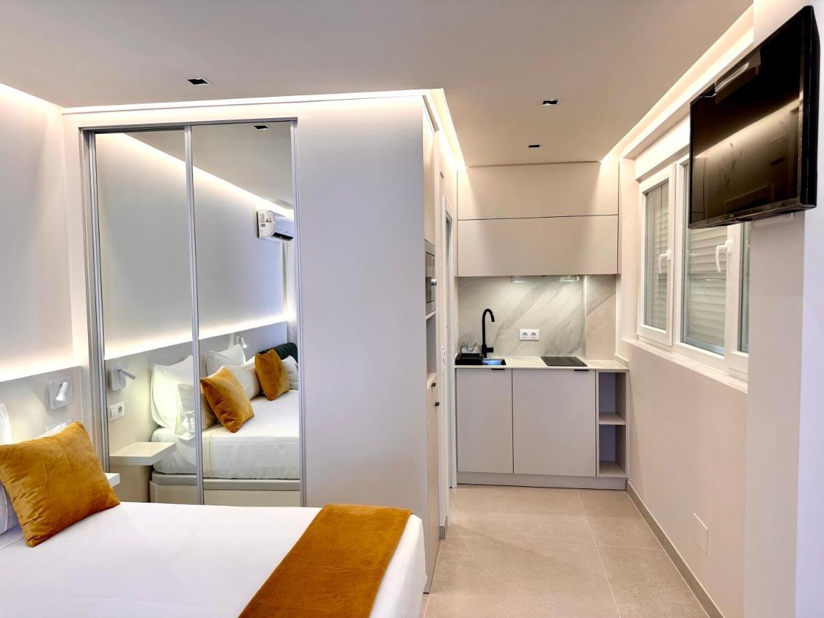 Suite Ron In Marina 2 People Puerto Deportivo Benalmádena Buitenkant foto